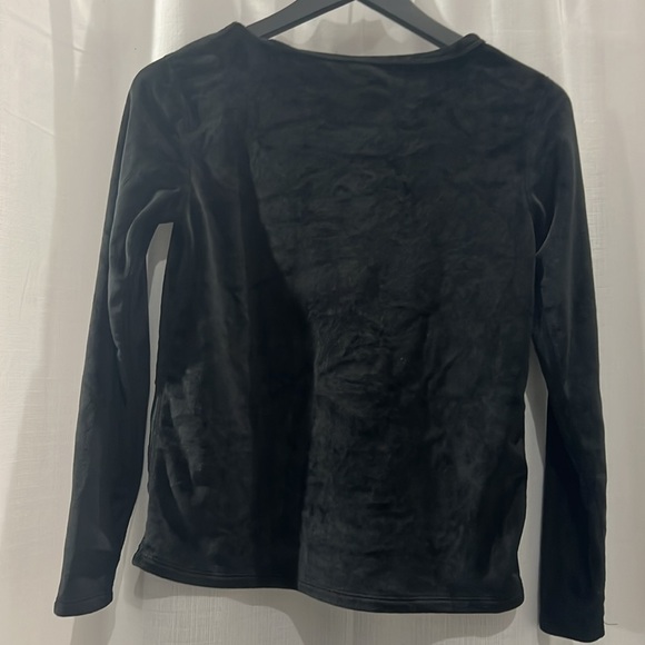 Small Velvet texture long sleeve top - Picture 4 of 4